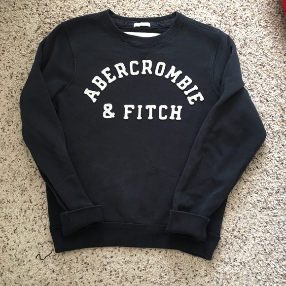 Abercrombie & Fitch Tops - Abercrombie & Fitch Crewneck